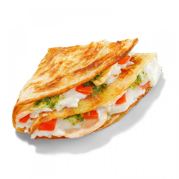 Кранч с индейкой и соусом песто