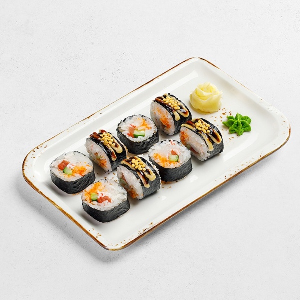 Кимбап с коралловым грибом и крабом