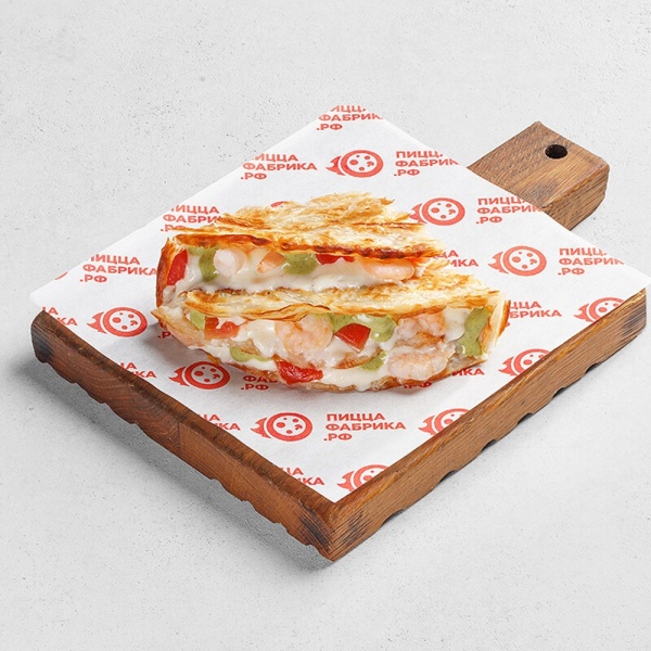 Кранч с креветками и соусом песто