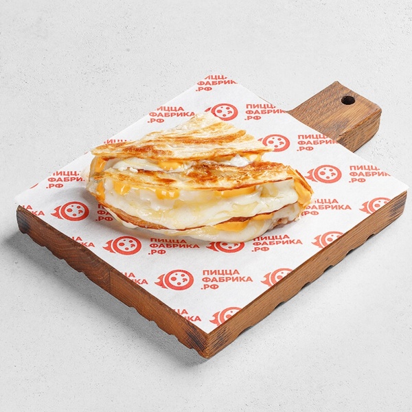 Кранч с сыром и соусом чеддер